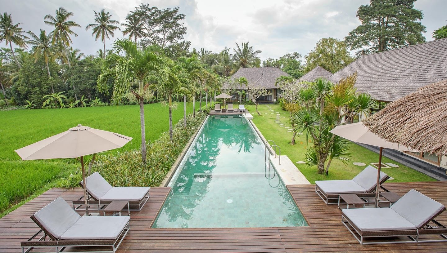 RICEFIELD VIEW 4 BEDROOM VILLA FOR SALE FREEHOLD IN UBUD BE-2035 